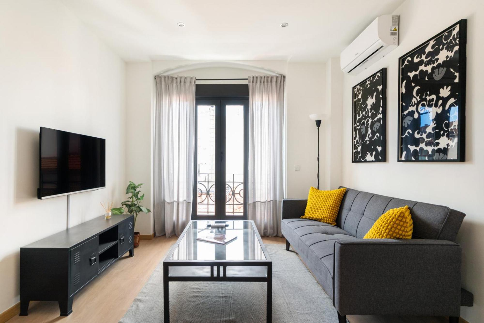 Apartment En La Avenida De La Albufera Alquiler Temporal Madrid